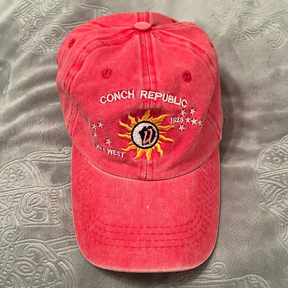 New Key West weathered Conch Republic adjustable hat. Rare find. NWOT